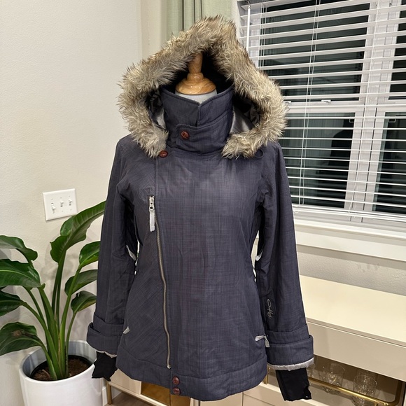 Oakley Jackets & Blazers - Oakley Gretchen Bleiler Signature Series Insulated Ski Snow Jacket